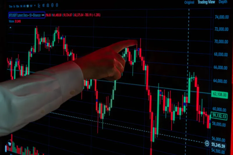 Selling Big Without Breaking Things: A Serious Investor's Guide to Exiting Large Crypto Positions